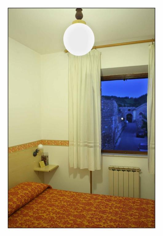 Hotel Due Torri San Severino Marche Pokój zdjęcie