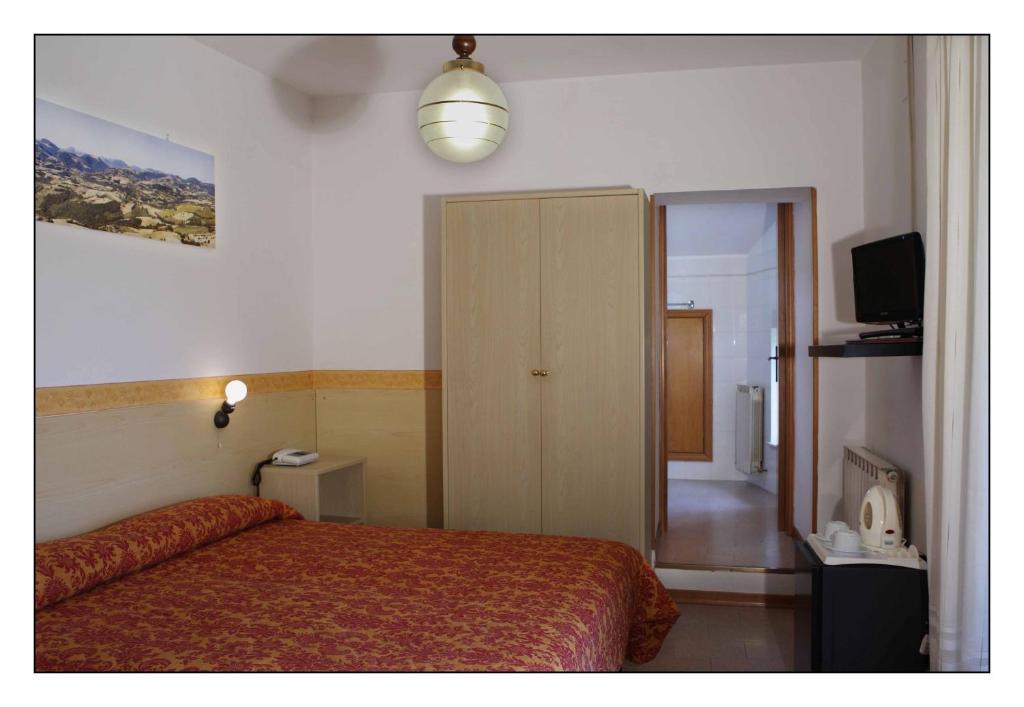 Hotel Due Torri San Severino Marche Pokój zdjęcie