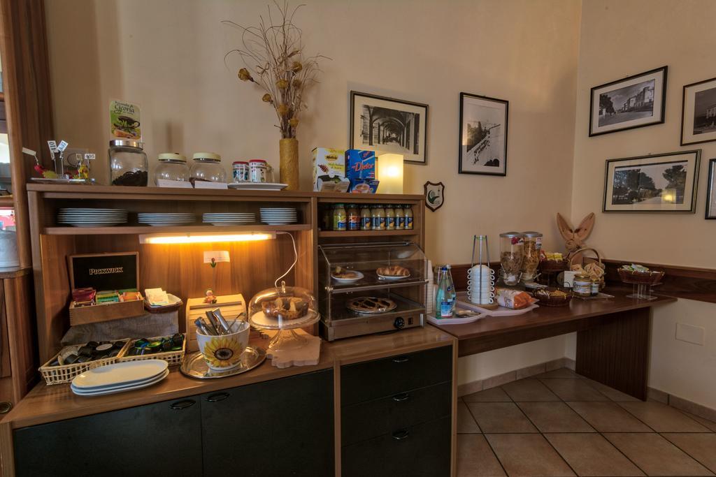 Hotel Due Torri San Severino Marche Zewnętrze zdjęcie