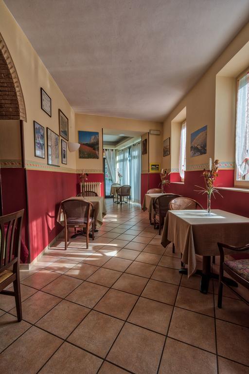 Hotel Due Torri San Severino Marche Zewnętrze zdjęcie